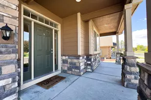526 W 64th St, Loveland, CO 80538 - Photo 2
