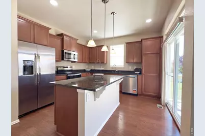 526 W 64th St, Loveland, CO 80538 - Photo 8