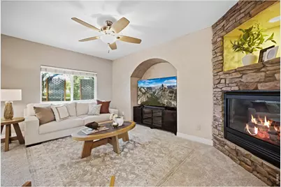 5586 Stone Church Ct, Loveland, CO 80537 - Photo 10