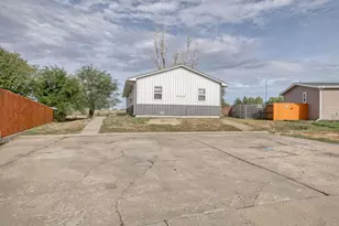 1057 Williams St, Brush, CO 80723 - Photo 2