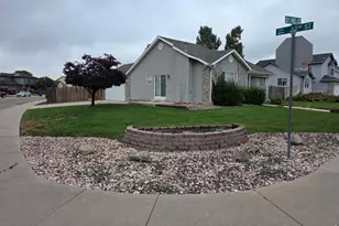 3195 51st Ave, Greeley, CO 80634 - Photo 2