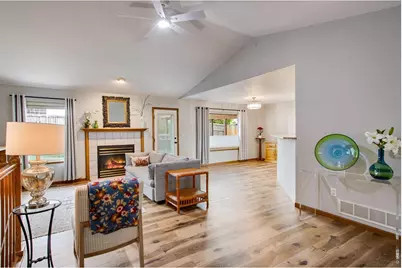 922 N 7th St, Johnstown, CO 80534 - Photo 8