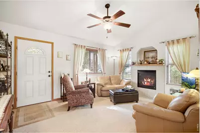 4527 Cole Dr, Loveland, CO 80538 - Photo 6