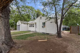 2424 14th Ave Ct, Greeley, CO 80631 - Photo 2