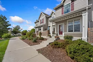3070 Nunn Pl, Loveland, CO 80538 - Photo 2
