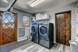 2570 Eagle Rock Dr, Estes Park, CO 80517 - Photo 24