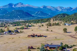2570 Eagle Rock Dr, Estes Park, CO 80517 - Photo 2
