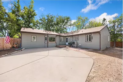 811 47th Ave Ct, Greeley, CO 80634 - Photo 2