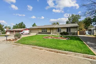 1414 Tipperary St, Boulder, CO 80303 - Photo 2