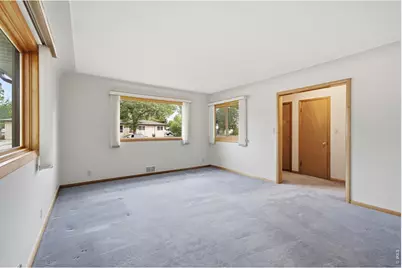 1542 W 16th St, Loveland, CO 80538 - Photo 6