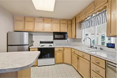 1542 W 16th St, Loveland, CO 80538 - Photo 10
