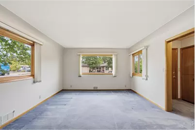 1542 W 16th St, Loveland, CO 80538 - Photo 8