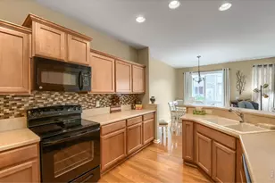 4692 Belford Cir, Broomfield, CO 80023 - Photo 8
