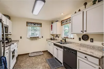 1567 E 6th St, Loveland, CO 80537 - Photo 10