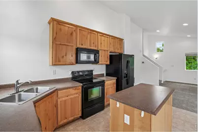1827 E 11th St, Loveland, CO 80537 - Photo 10