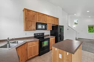 1827 E 11th St, Loveland, CO 80537 - Photo 10