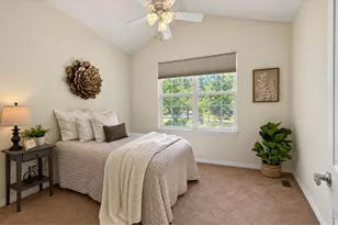 812 Windflower Dr, Longmont, CO 80504 - Photo 36