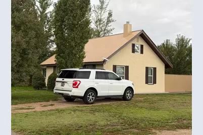 412 Nebraska Ave, Stratton, CO 80836 - Photo 2