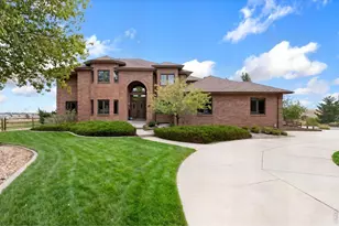 4868 Westridge Dr, Fort Collins, CO 80526 - Photo 2