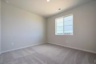 24377 E River Front Dr, Aurora, CO 80019 - Photo 10