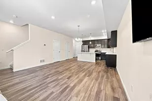 867 E 98th Ave, Thornton, CO 80229 - Photo 4