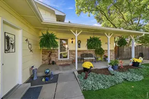 1800 Rolling View Dr, Loveland, CO 80537 - Photo 2