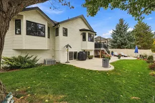 1716 Sunlight Dr, Longmont, CO 80504 - Photo 4