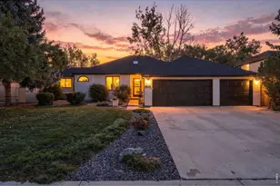 1716 Sunlight Dr, Longmont, CO 80504 - Photo 1