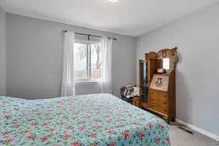 1029 E 24th St Ln, Greeley, CO 80631 - Photo 8