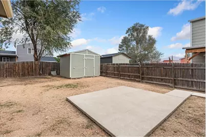 1029 E 24th St Ln, Greeley, CO 80631 - Photo 18
