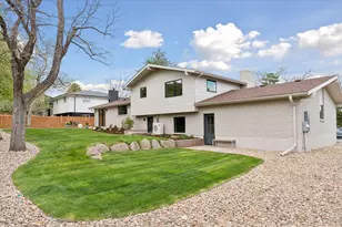 2890 Regis Dr, Boulder, CO 80305 - Photo 34