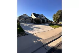 4967 Godding Hollow Pkwy, Frederick, CO 80504 - Photo 2