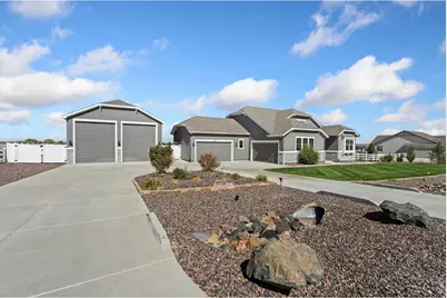 9905 E 161st Pl, Brighton, CO 80602 - Photo 2