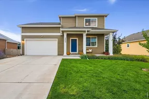 3962 Ginkgo St, Wellington, CO 80549 - Photo 2
