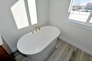 32789 Eagle View Dr, Greeley, CO 80631 - Photo 10