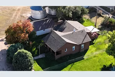 414 S Washington St, Otis, CO 80743 - Photo 2
