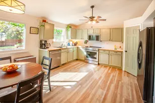 1419 Morningside Dr, Longmont, CO 80504 - Photo 4
