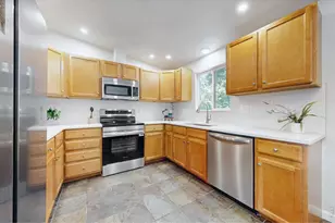1608 Collins Ct, Fort Collins, CO 80521 - Photo 10