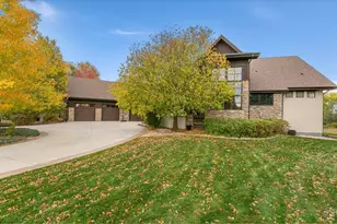 3715 Rocky Stream Dr, Fort Collins, CO 80528 - Photo 2