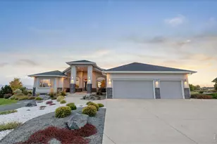 303 Duesenberg Ln, Fort Collins, CO 80524 - Photo 2