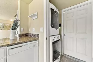 4064 Orleans St, Denver, CO 80249 - Photo 12