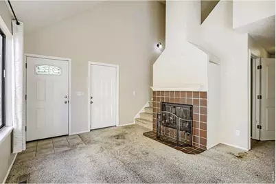 1021 Townley Cir, Longmont, CO 80501 - Photo 4