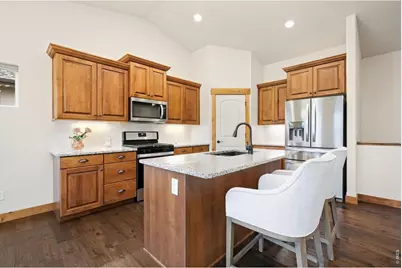 306 Dorothy Dr, Berthoud, CO 80513 - Photo 10