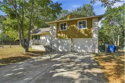 608 Dartmouth Cir, Fort Collins, CO 80525 - Photo 2