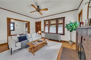 685 S Emerson St, Denver, CO 80209 - Photo 2