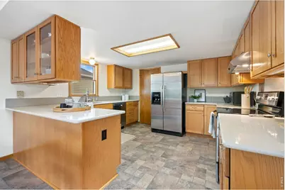 1056 Scarborough Dr, Loveland, CO 80538 - Photo 8
