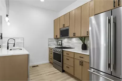 662 S Logan St, Denver, CO 80209 - Photo 20