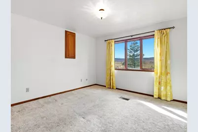 2212 Blue Mountain Ave, Berthoud, CO 80513 - Photo 8