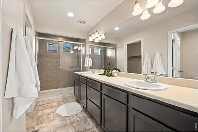 18931 E 55th Ave, Denver, CO 80249 - Photo 16