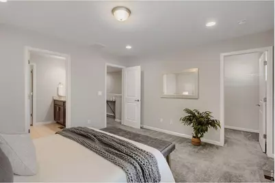 690 Stonebridge Dr, Longmont, CO 80503 - Photo 18